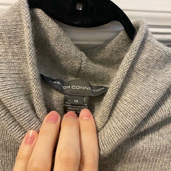 French connection sweater - Picture 2 of 2